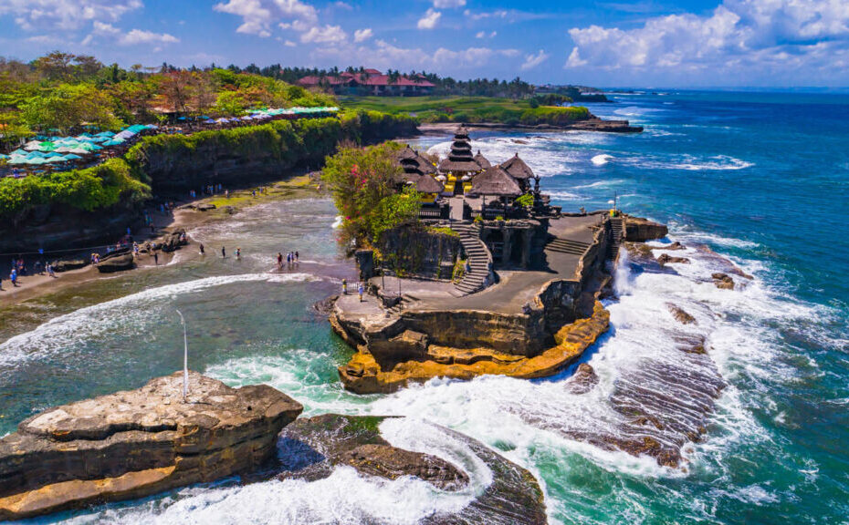 tanah lot temple bali 1024x576 1